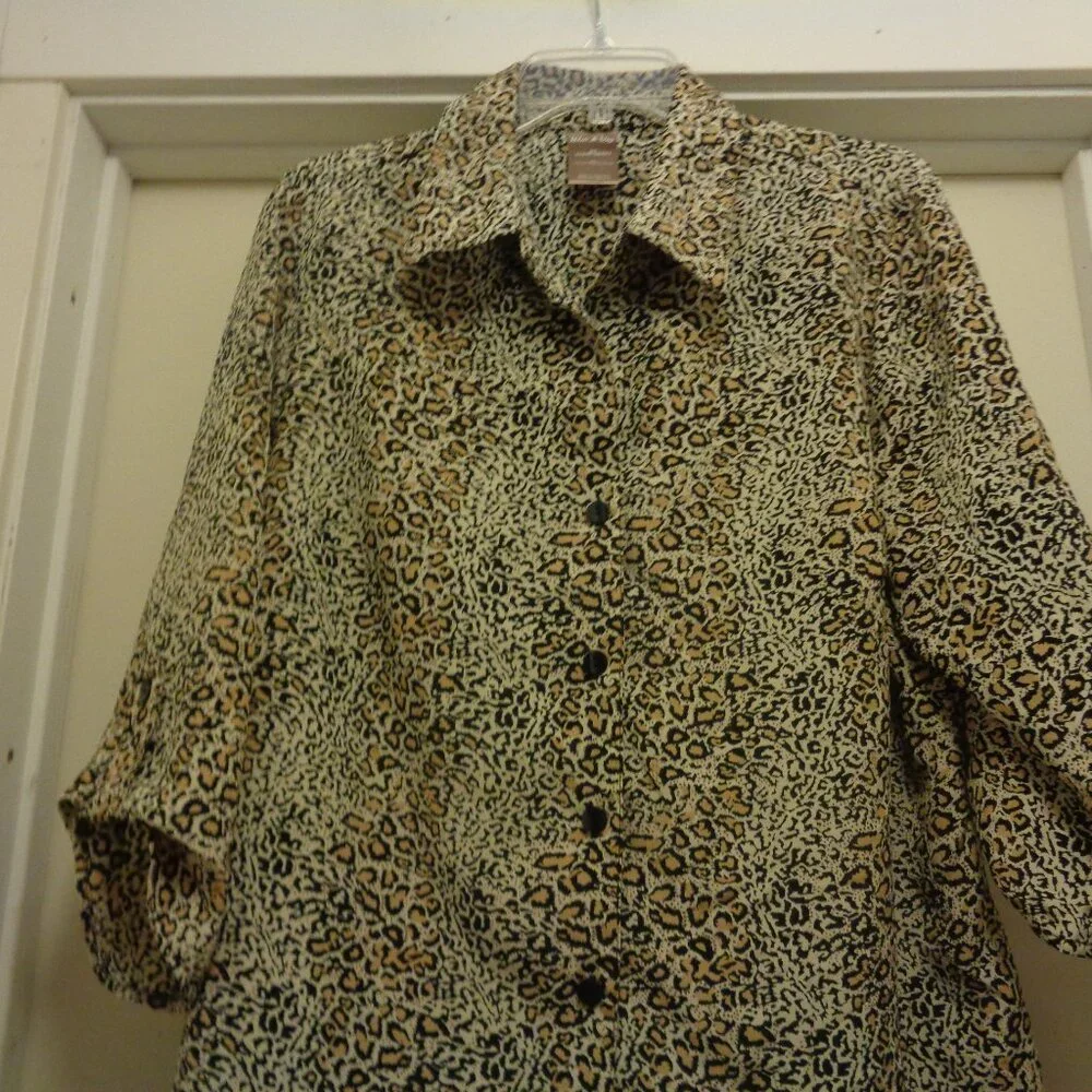 ANIMAL WILD PRINT SHIRT BLOUSE  2 x 18/20 W